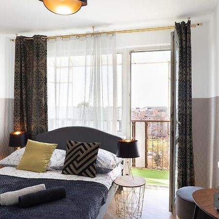 Clicktheflat Conrada Apart Rooms วอร์ซอ ภายนอก รูปภาพ