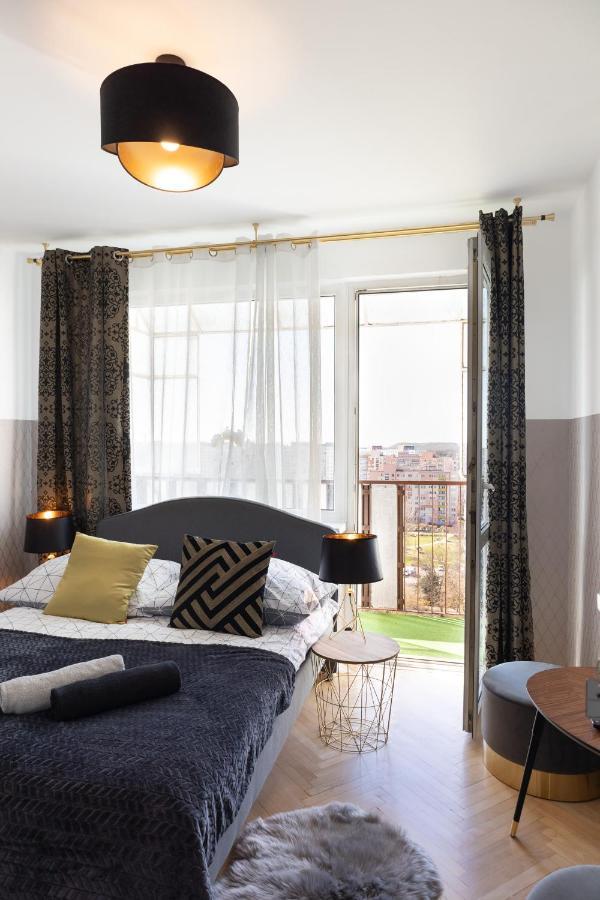 Clicktheflat Conrada Apart Rooms วอร์ซอ ภายนอก รูปภาพ
