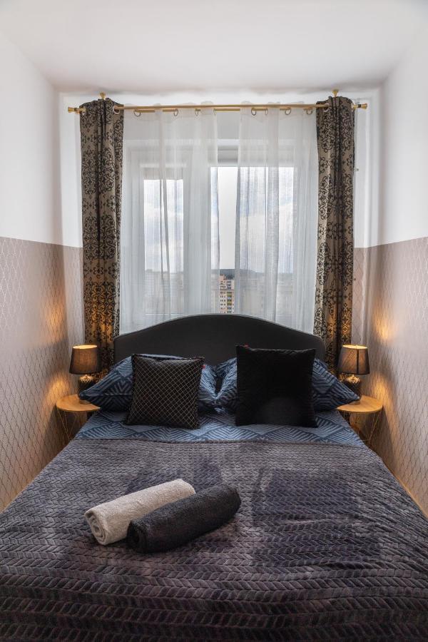 Clicktheflat Conrada Apart Rooms วอร์ซอ ภายนอก รูปภาพ